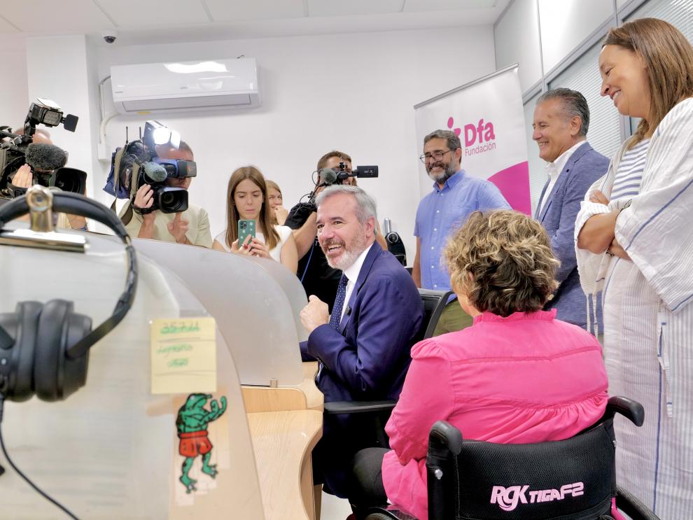 Imagen del artículo El Gobierno de Aragón incrementa el presupuesto del Teléfono del Mayor para prestar servicio las 24 horas del día durante toda la semana