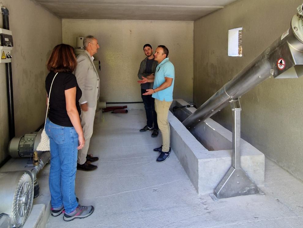 Visita a a las nuevas instalaciones que se están ejecutando en Seira (Huesca).