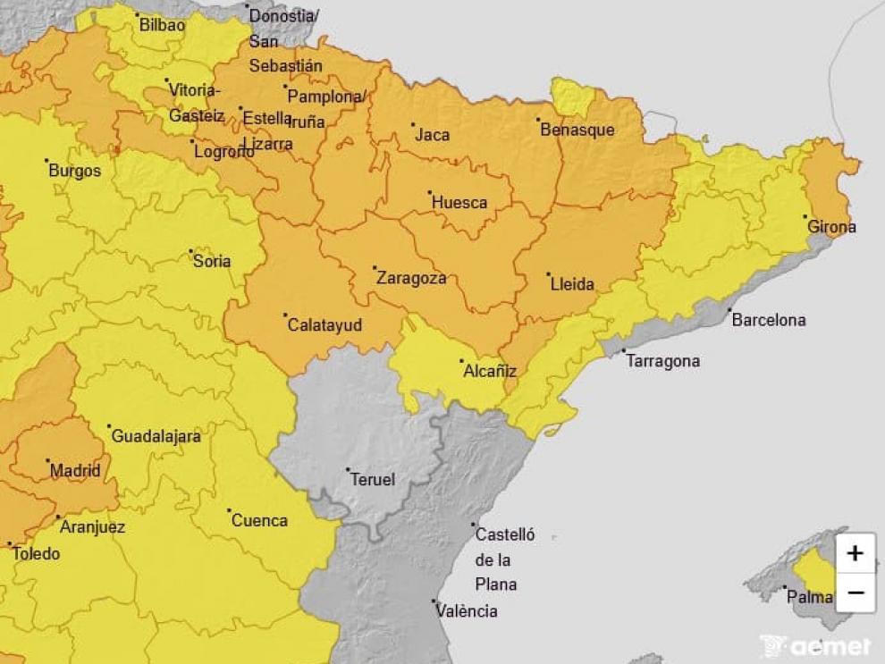 La AEMET ha ampliado el nivel naranja por altas temperaturas para este domingo entre las 13.00 y las 21.00