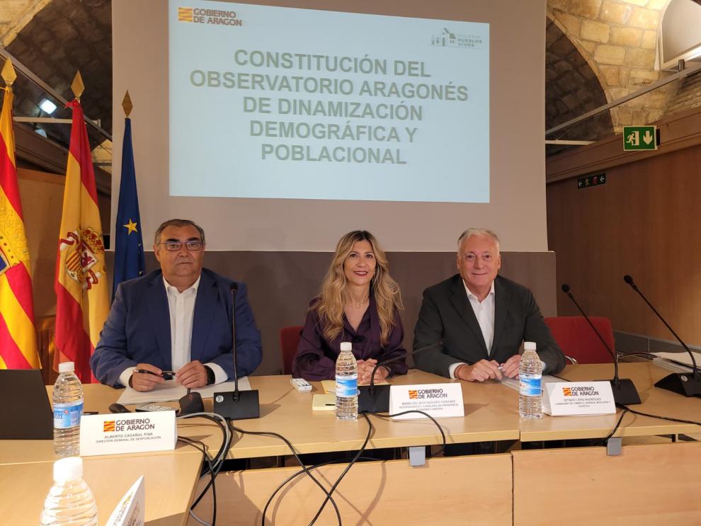 La vicepresidenta Mar Vaquera y el consejero Octavio López presiden el Observatorio de lucha contra la despoblación.