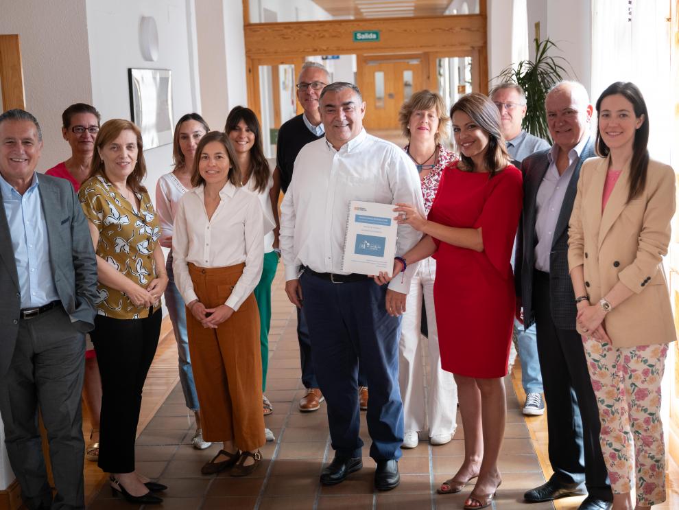 Representantes del grupo de trabajo interdepartamental del Observatorio contra la despoblación.
