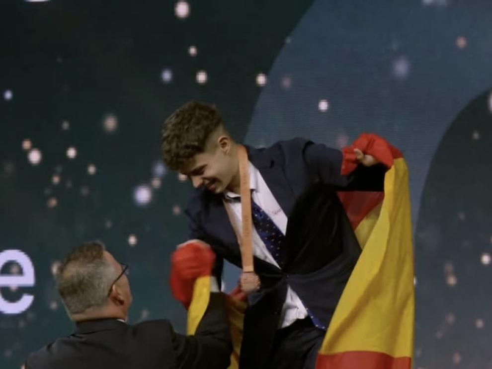 El aragonés Alex Caro Tello ha ganado la medalla de bronce en EuroSkills 2025