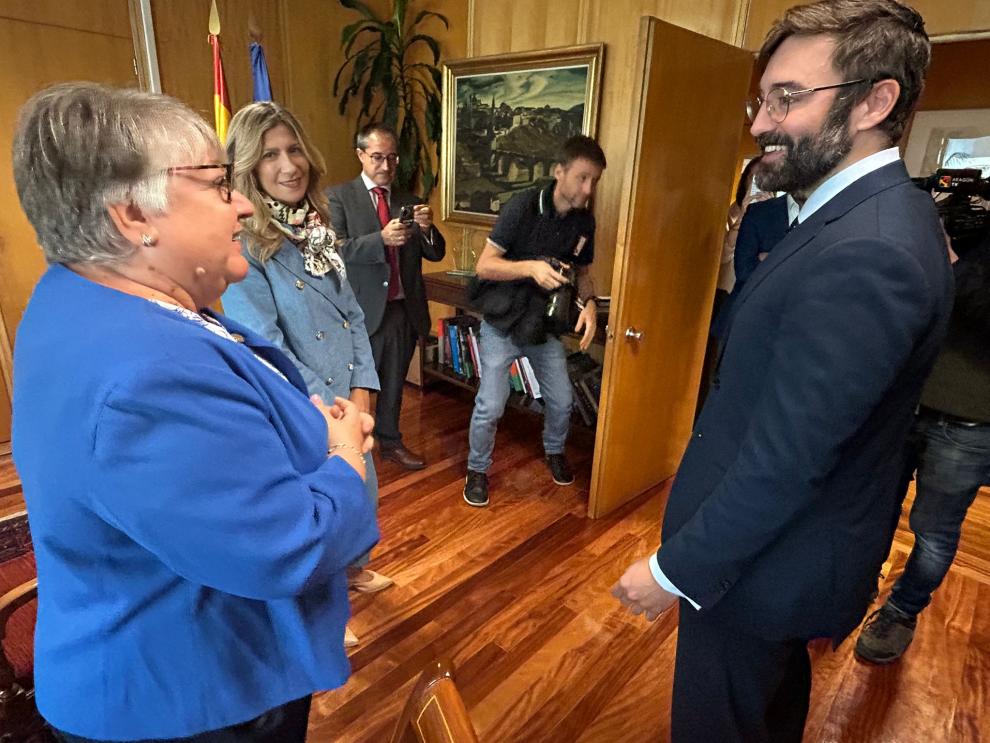 La vicepresidenta, Mar Vaquero, y la directora general de Energía y Minas, Yolanda Vallés han acudido al encuentro