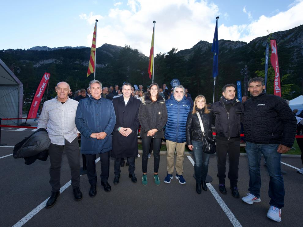 Autoridades en el acto de inauguración del Campeonato del Mundo de Mountain and Trail Running Canfranc Pirineos.