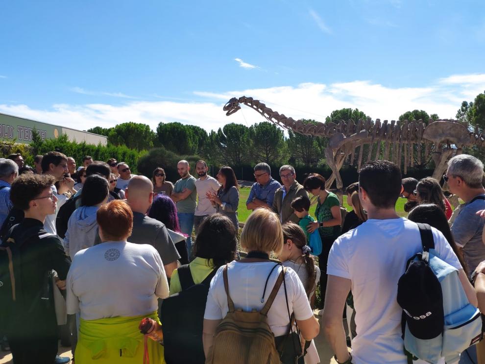 Momento de la visita a Dinópolisis de suscriptores del National Geographic