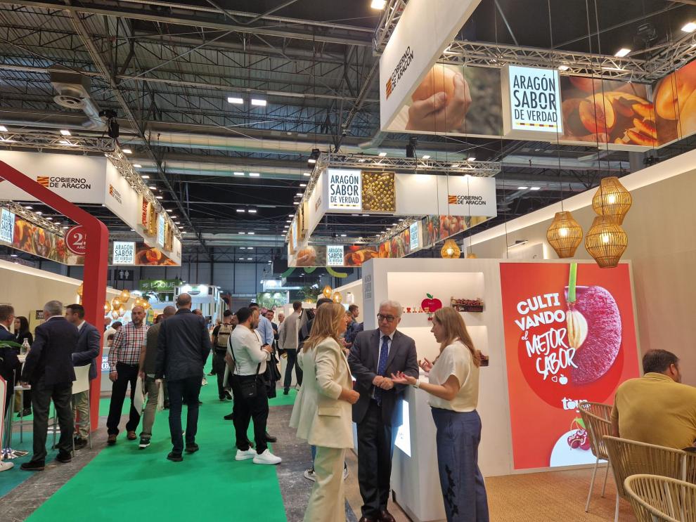 Aragón refuerza su papel como potencia exportadora en el mercado de la fruta con un nuevo estand de Alimentos de Aragón