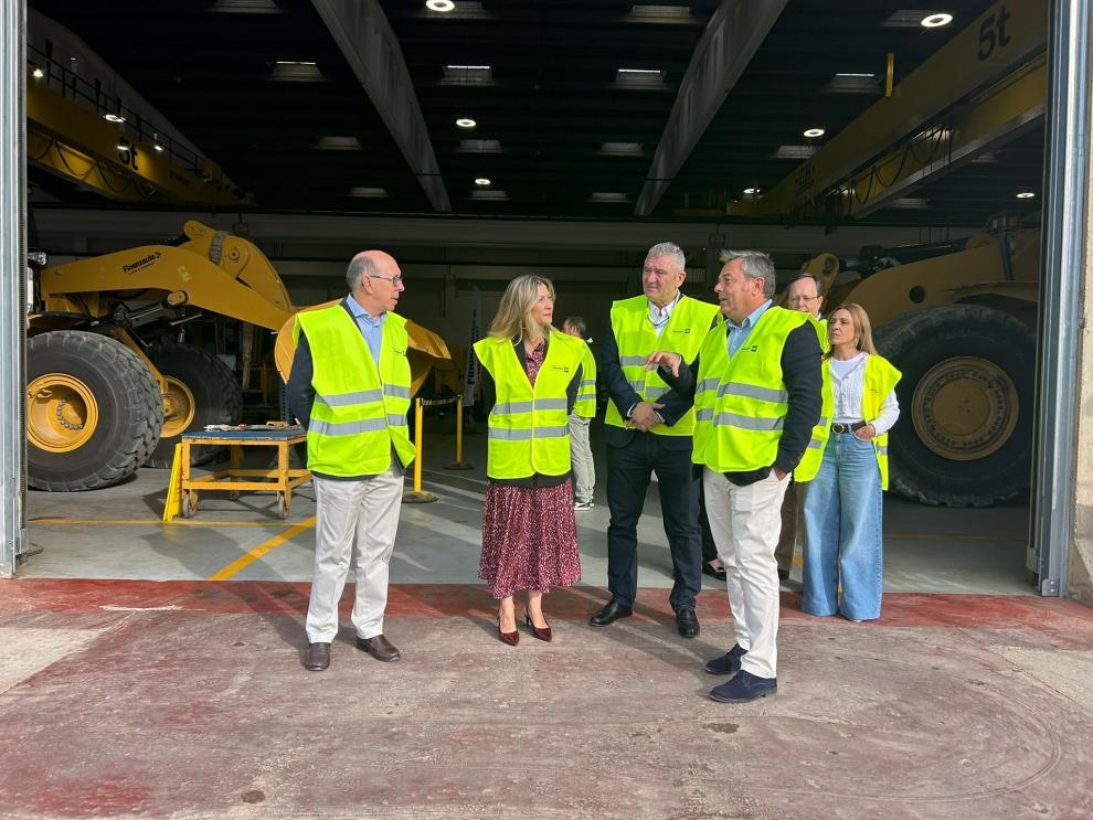 La vicepresidenta ha visitado este jueves las instalaciones de Finanzauto en Zaragoza