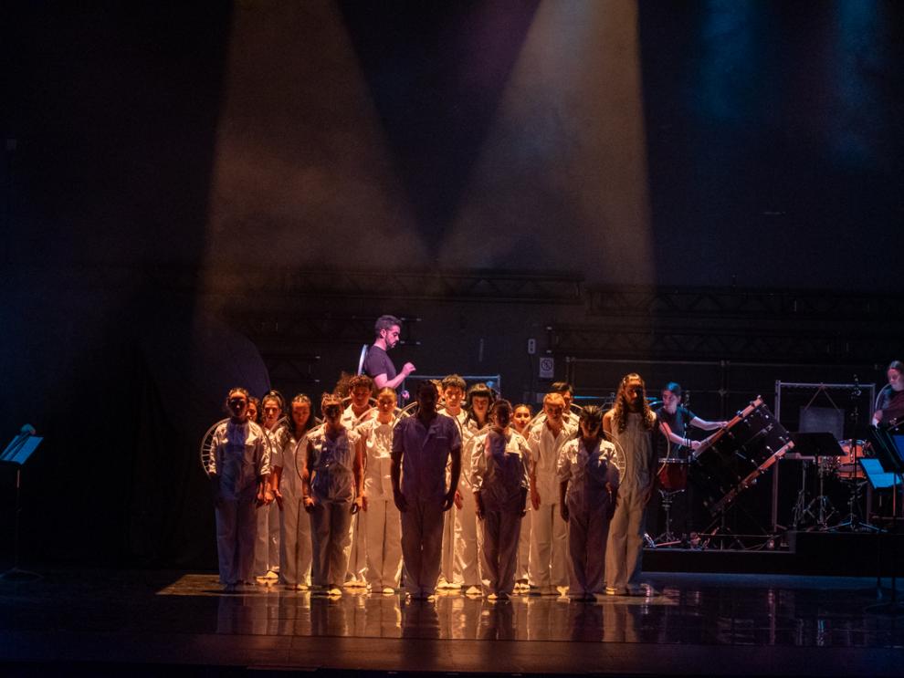 Actuación de Layouth en el Teatro Principal.