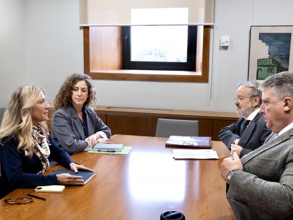 Reunión de Mar Vaquero y Ana Sanz con UPTA y ATA
