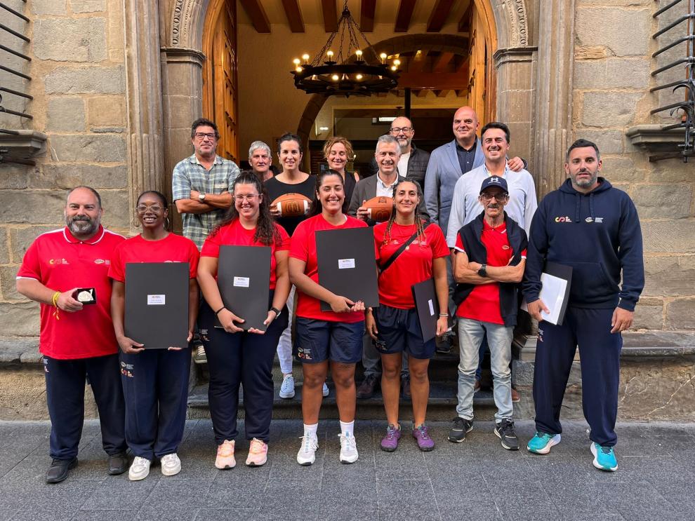 La directora general de Deporte ha mantenido un encuentro con las jugadoras de la selección española absoluta de fútbol americano.