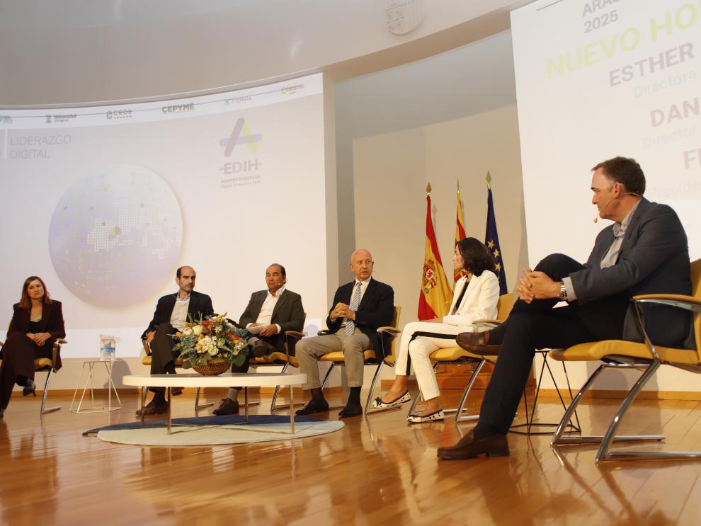 La cita ha contado con la participación de referentes nacionales y europeos para abordar el futuro de la IA y la cooperación de la red de EDIHS