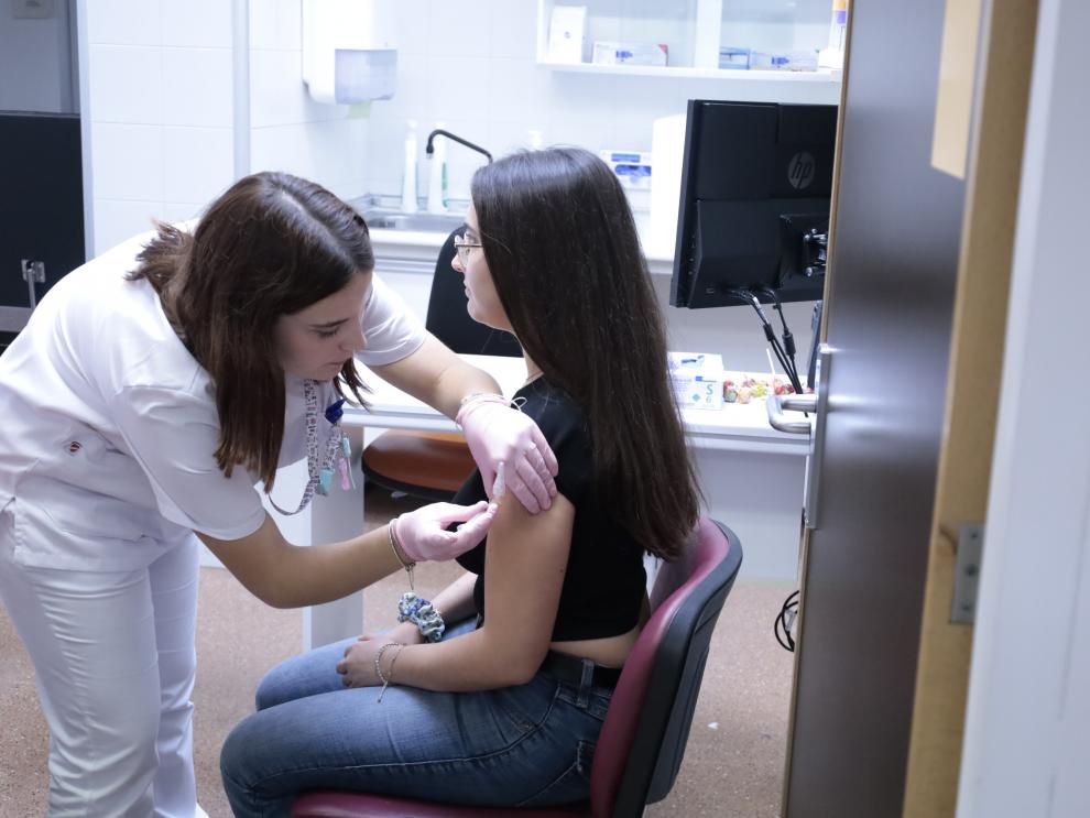 La vacunación a estudiantes en prácticas se ha realizado en el Clínico