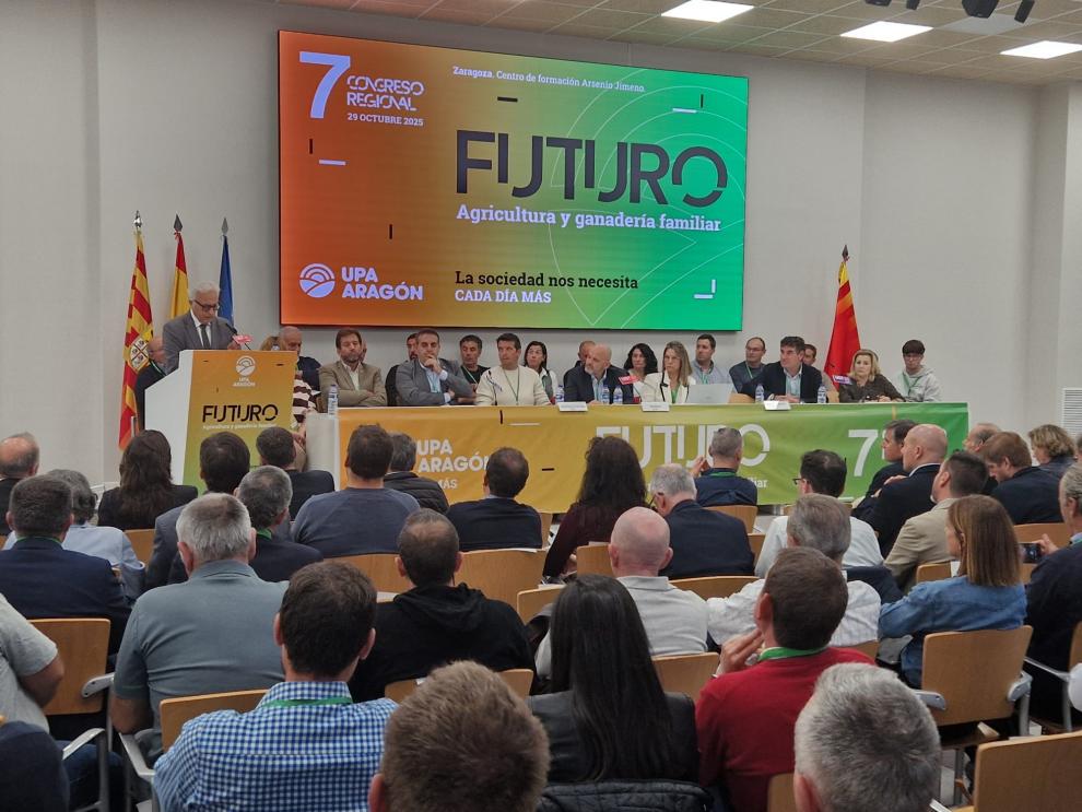El consejero de Agricultura Javier Rincón reafirma el compromiso del Gobierno de Aragón con el sector agrario durante la clausura del VII Congreso de UPA Aragón.