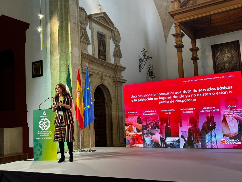 La directora general ha participado en el congreso celebrado en Antequera