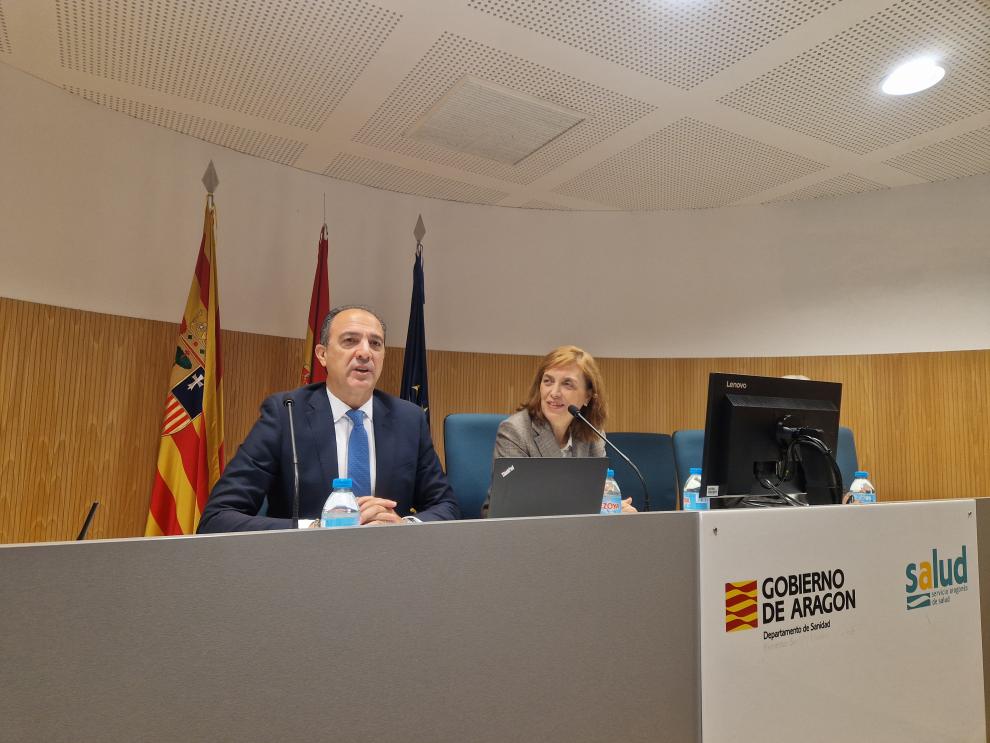 El consejero de Sanidad de Aragón inaugura la reunión de los Laboratorios de Salud Pública de seis CCAA que forman parte de la Red de Laboratorios de Seguridad Alimentaria.