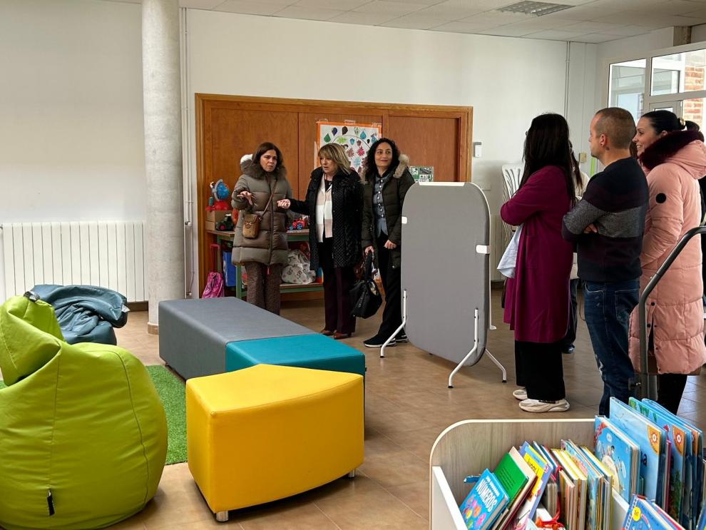 La consejera ha visitado el nuevo centro de Educación Especial de Maella.