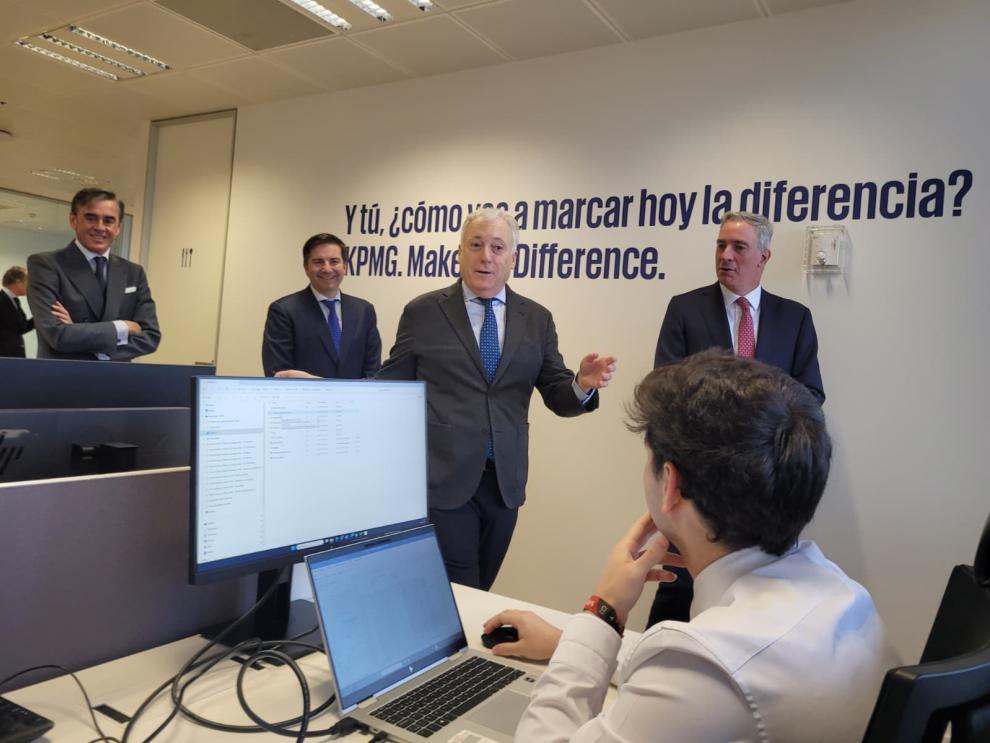 Octavio López ha visitado el nuevo centro territorial de KPMG en Expo.