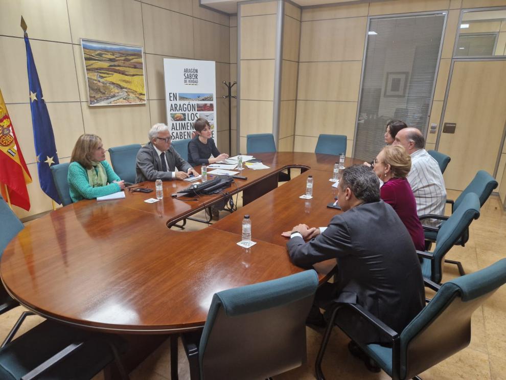 El departamento de Agricultura, Ganadería y Alimentación refuerza la coordinación con el tejido empresarial aragonés ante la Peste Porcina Africana.