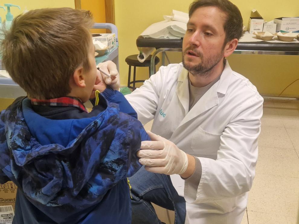 Se abre la vacunación frente a la gripe a todos los menores de 18 años en Aragón.