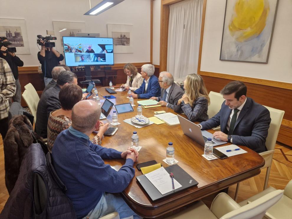 Aragón avanza en la protección de su cabaña porcina con medidas activas, seguimiento diario y coordinación total.