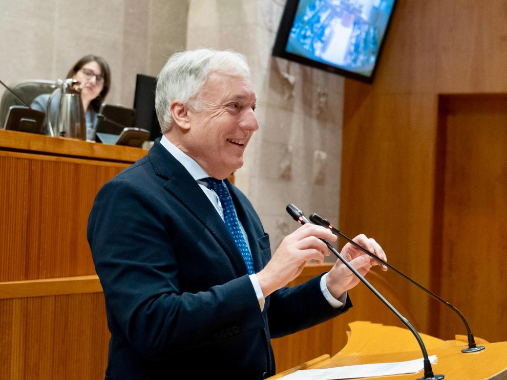 Octavio López, durante su intervención en la tribuna de las Cortes de Aragón.