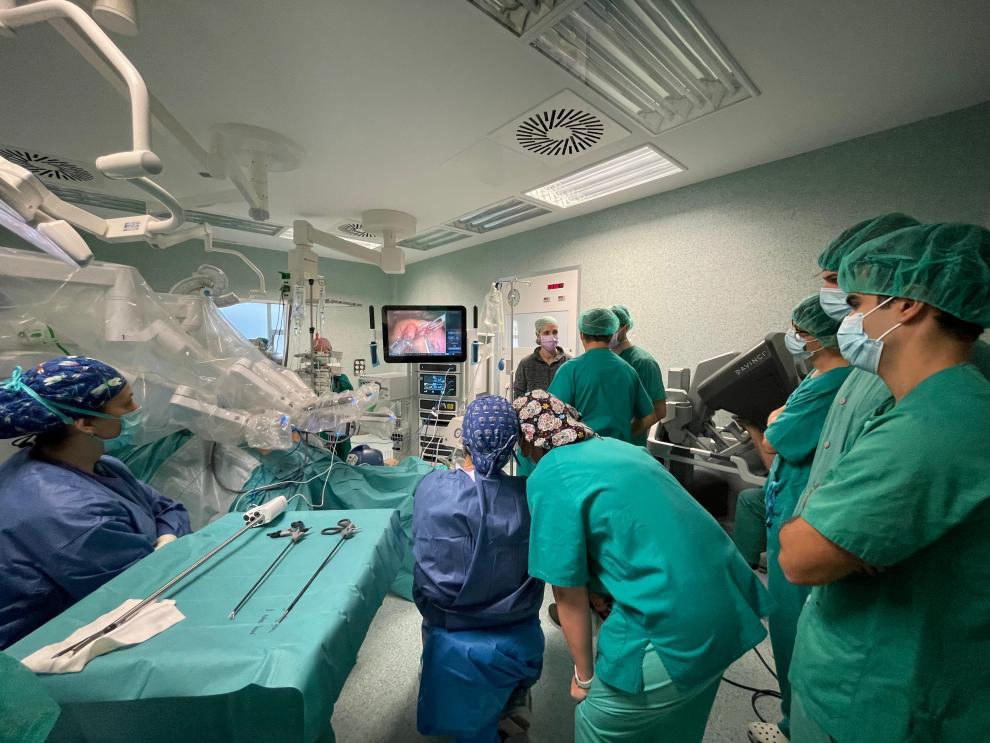 Imagen de archivo de una intervención quirúrgica realizada en el Hospital U. Miguel Servet de Zaragoza