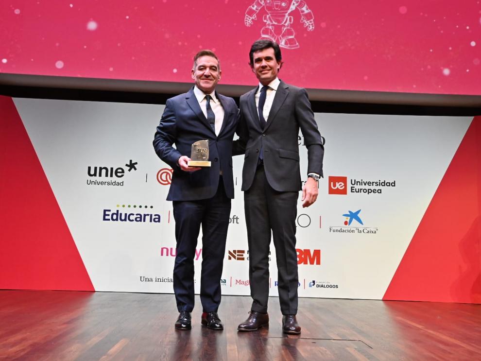 El director general de Planificación, Centros y FP, Luis Mallada, ha recogido esta tarde el premio.