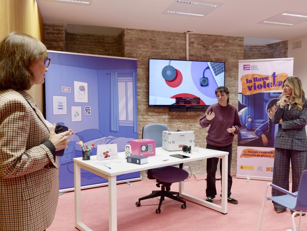 La vicepresidenta, Mar Vaquero, ha visitado el CAIVIS de Zaragoza