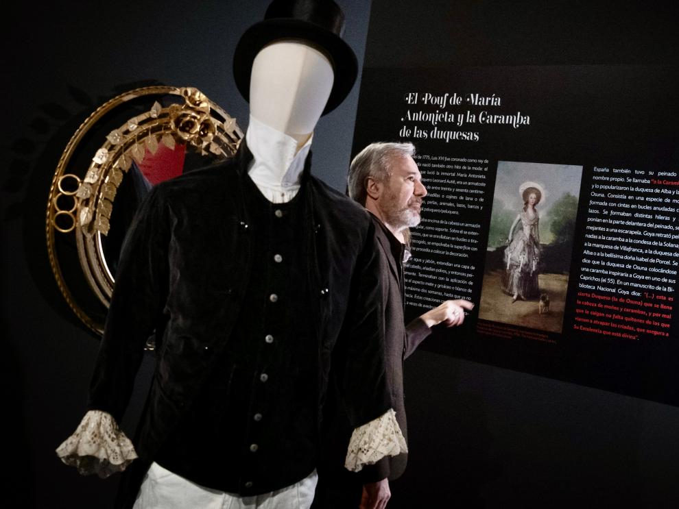 El presidente Azcón, en la visita al museo Pablo Serrano.