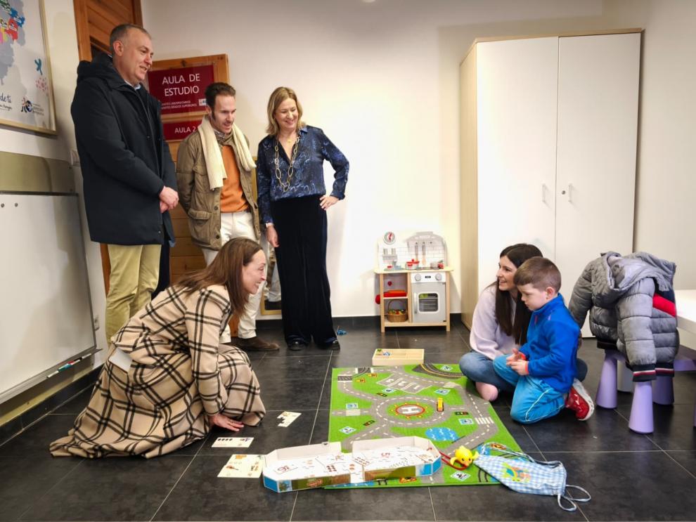 Carmen Susín ha visitado las instalaciones del CDIAT, en Alagón