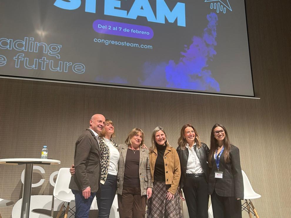 La consejera de Educación ha participado en el II Congreso STEAM.
