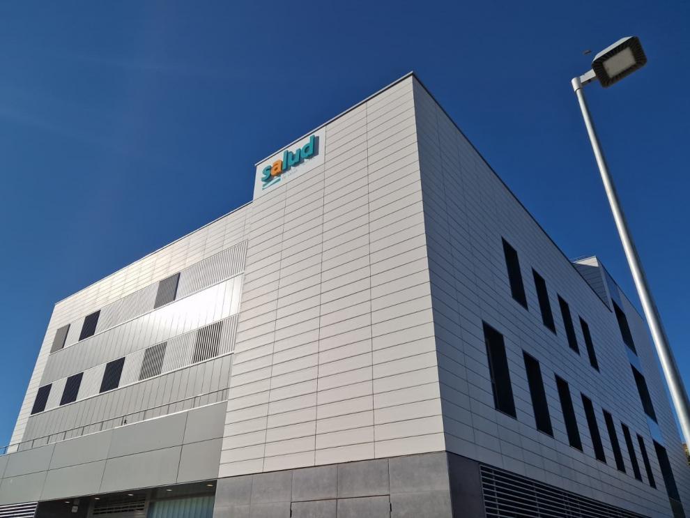 Vista exterior del nuevo centro de salud Ramón y Cajal de Huesca