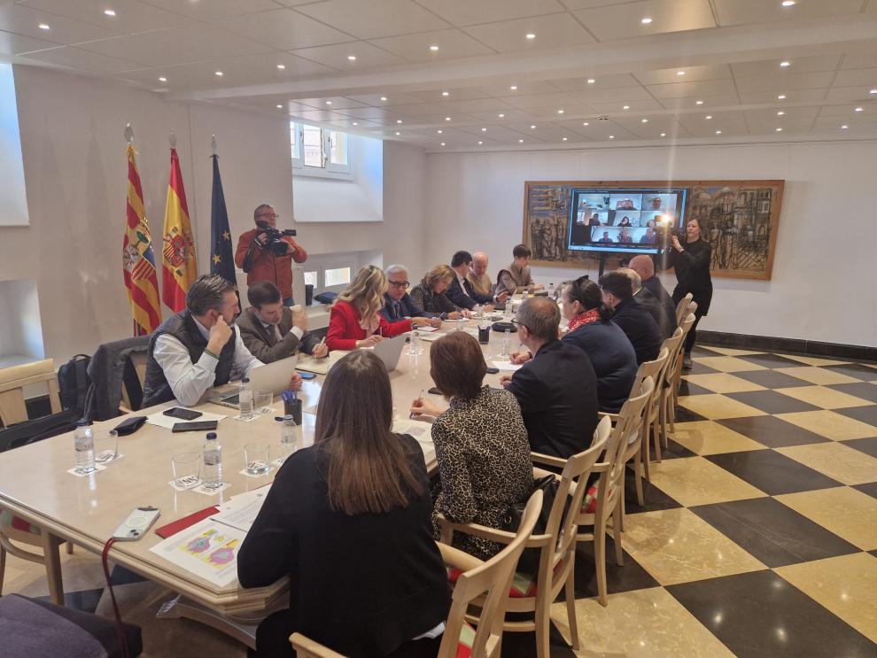 El Gobierno de Aragón refuerza la coordinación y las medidas preventivas ante la evolución de la PPA en Cataluña.