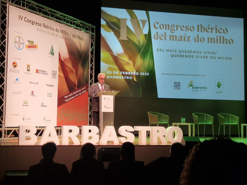 Aragón defiende el papel estratégico del maíz en la clausura del IV Congreso Ibérico celebrado en Barbastro.