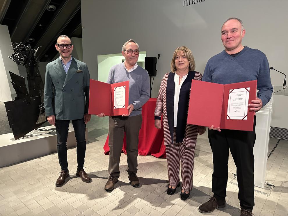 Entrega de los premios a la trayectoria profesional en el sector del libro y al libro mejor editado en Aragón 2024.