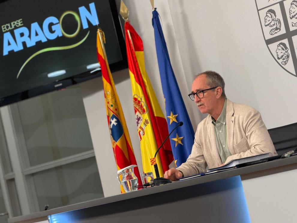 El director general de Interior, Miguel Ángel Clavero, durante su comparecencia relacionada con el eclipse total de sol.