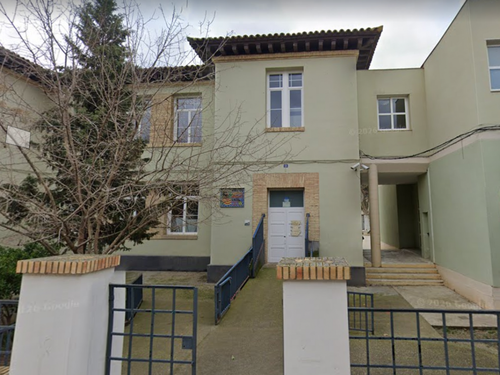 Exterior del CEIP Ramón y Cajal, de Pina de Ebro.