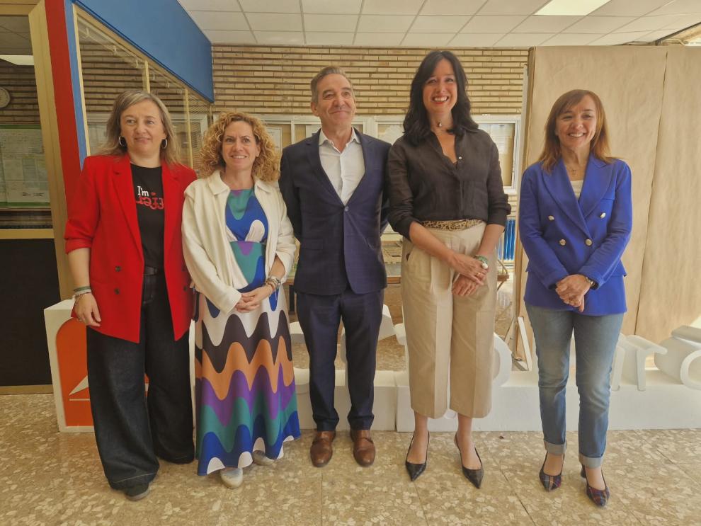 Visita de Luis Mallada a la Feria de Empleo