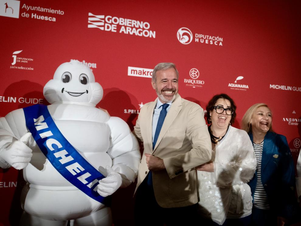 El presidente Azcón y la consejera de Agricultura, Ganadería y Alimentación, Arancha Simón, en la presentación de la Gala Michelin en Huesca.