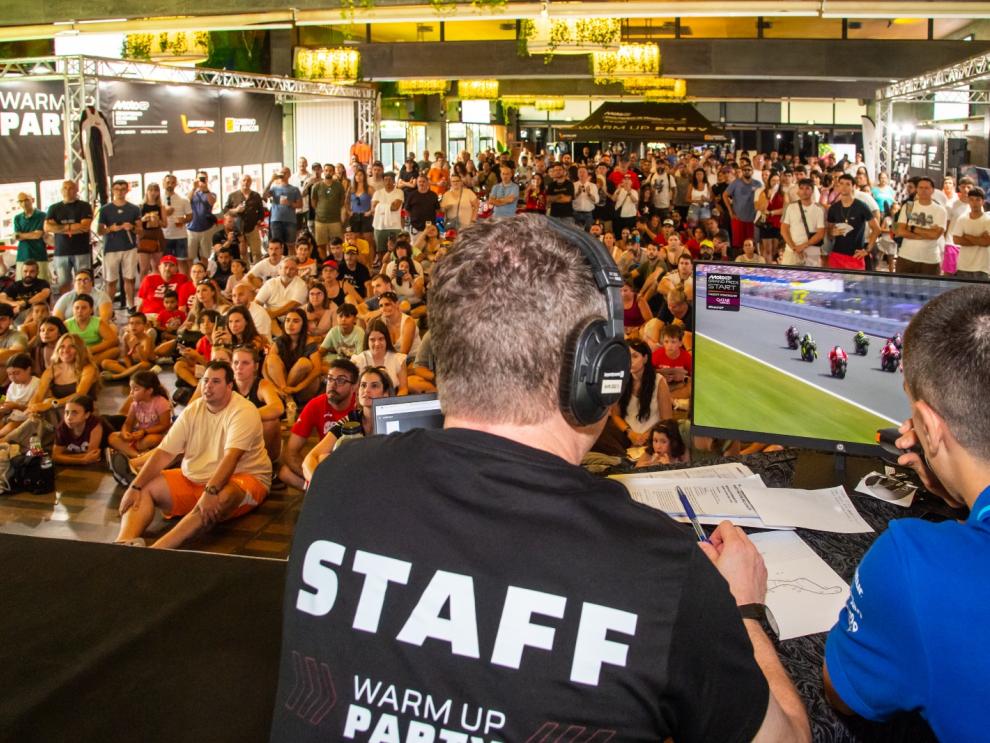 Buen ambiente en la fiesta por el próximo MotoGP Aragón el vivido en el Espacio Ebro de Zaragoza durante todo el fin de semana.19.42