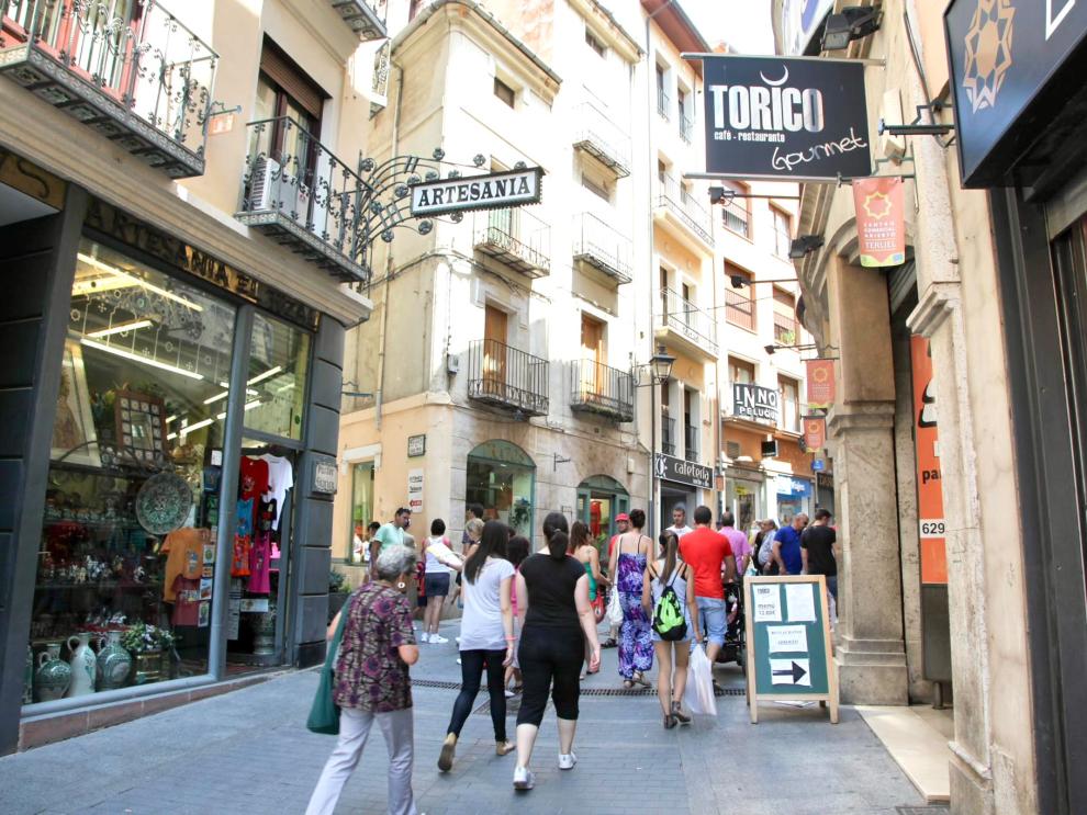 El comercio minorista aragonés continúa liderando el crecimiento en toda España por quinto mes consecutivo.
