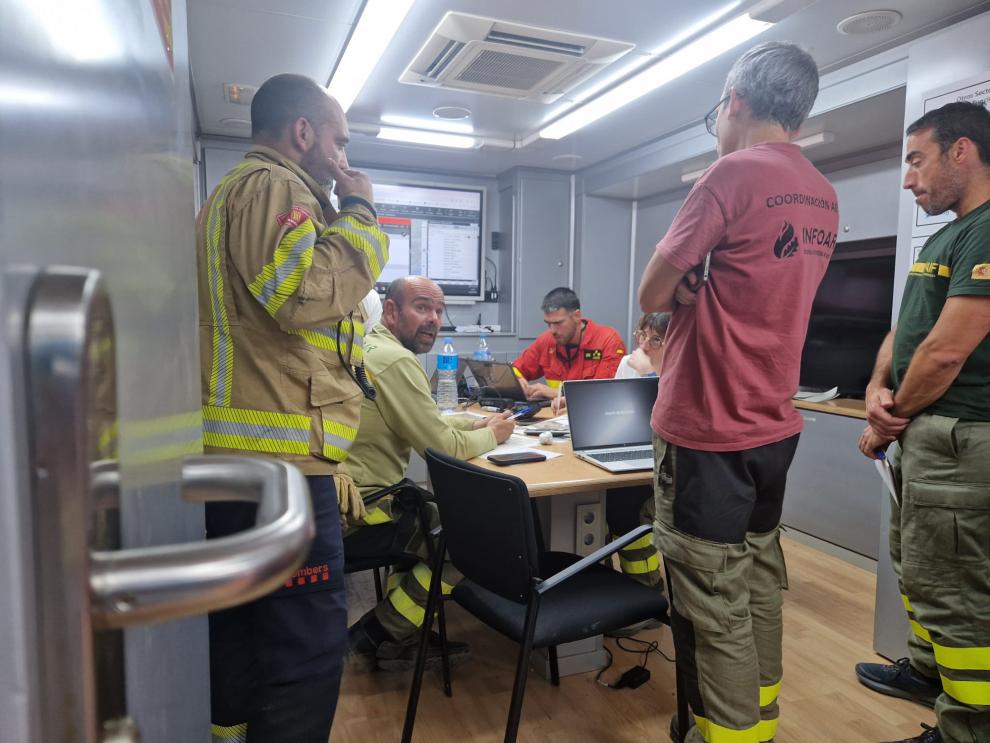 Imagen de archivo del Puesto de Mando Avanzado que se instaló en Alcampell para controlar los trabajos contra el incendio.
