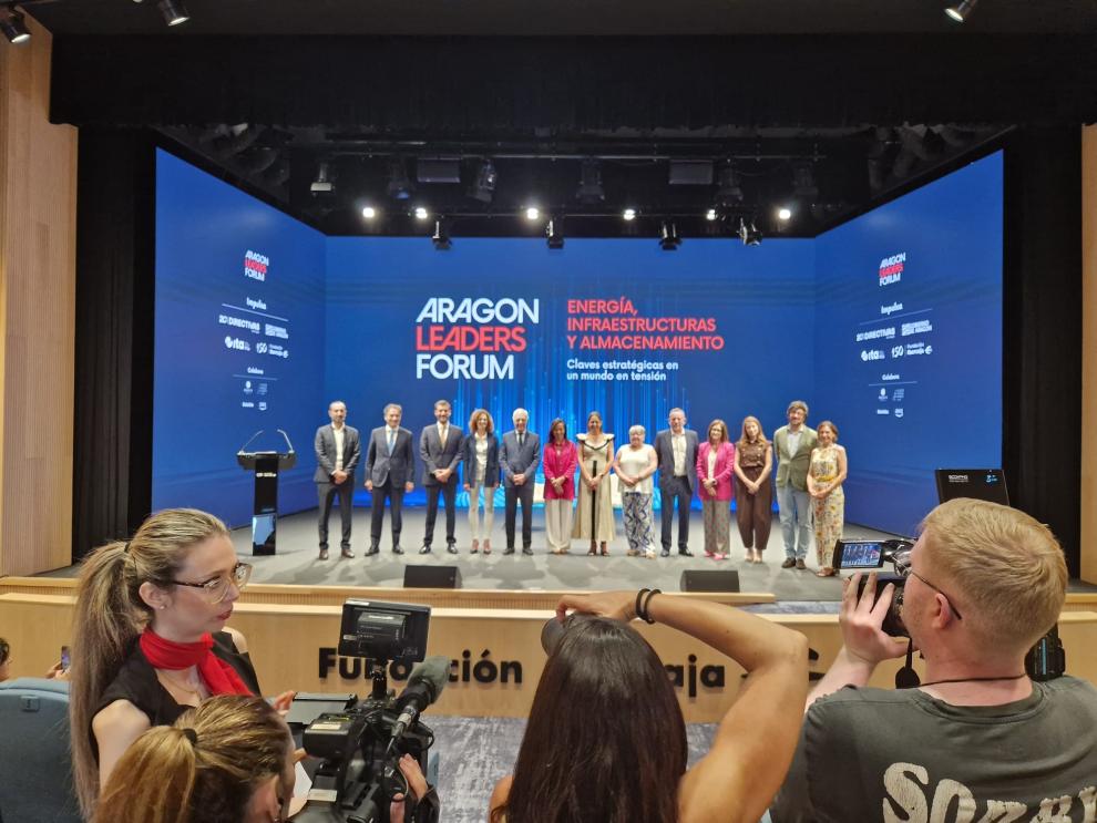 La directora general de Energía y Minas, Yolanda Vallés, ha clausurado la jornada "Energía, infraestructuras y almacenamiento: claves estratégicas en un mundo en tensión", organizada por Aragón Leaders.