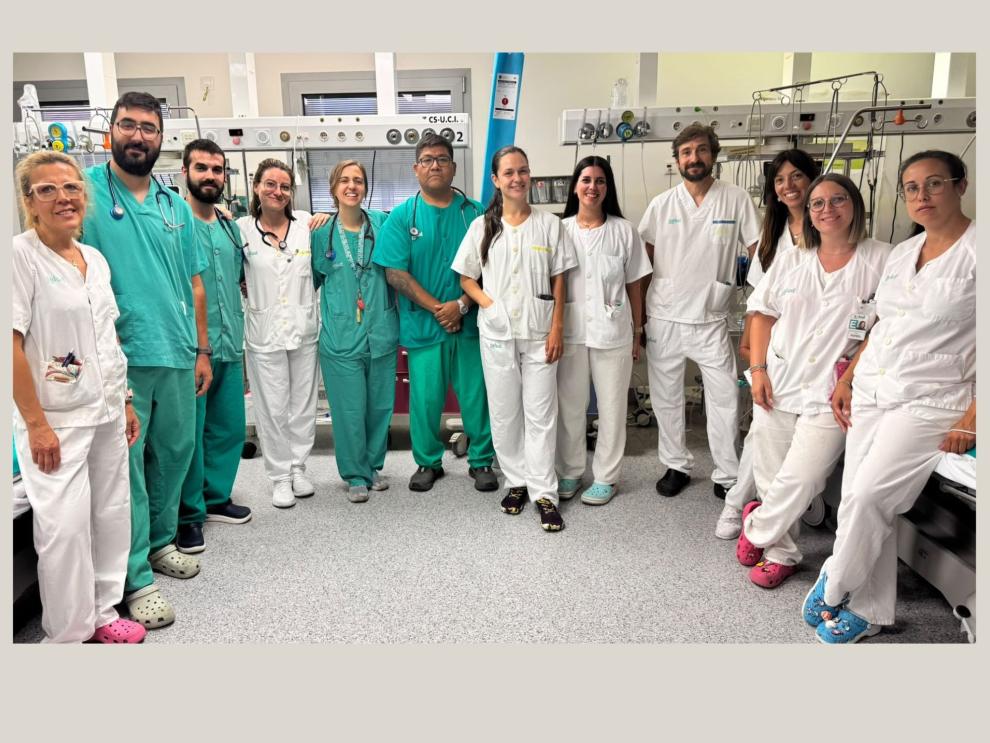 Parte del personal médico y de Urgencias del Hospital de Barbastro
