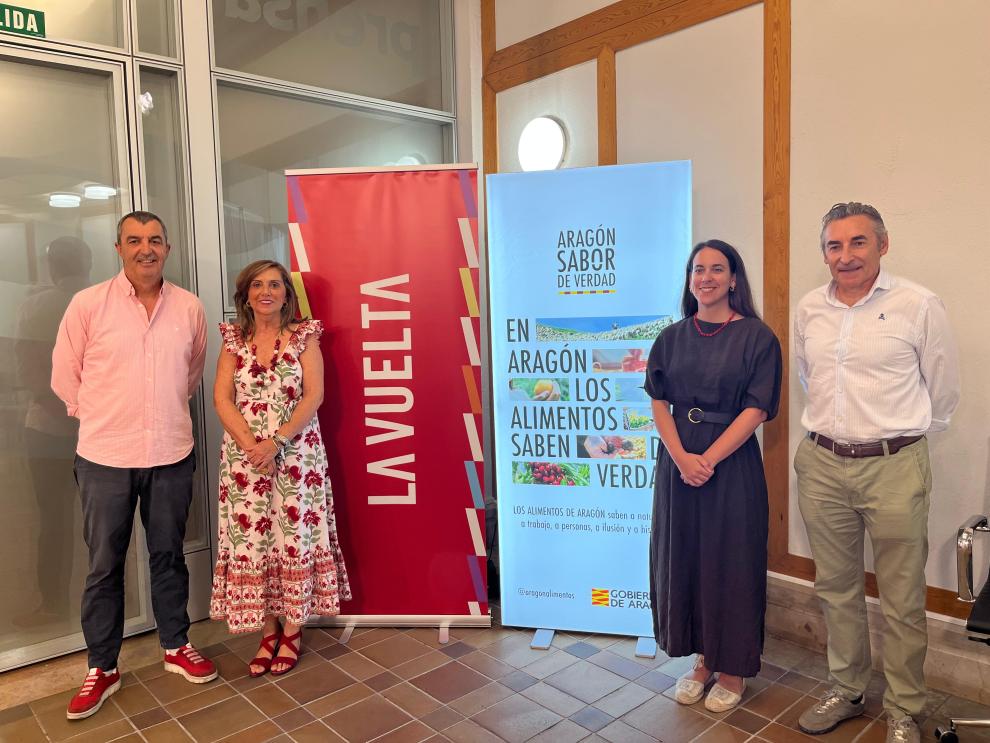 Han participado la directora general de Innovación y Promoción Alimentaria, Amparo Cuéllar; la directora general de Turismo y Hostelería, María Nogueras; el director de La Vuelta, Javier Guillén; y Fernando Escartín, ciclista profesional.