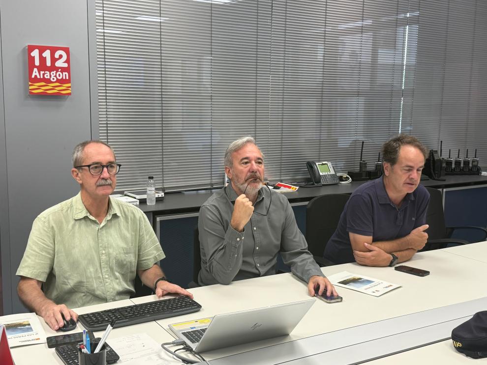 Clavero, Azcón y Bermúdez De Castro, durante el CECOPI de hoy.