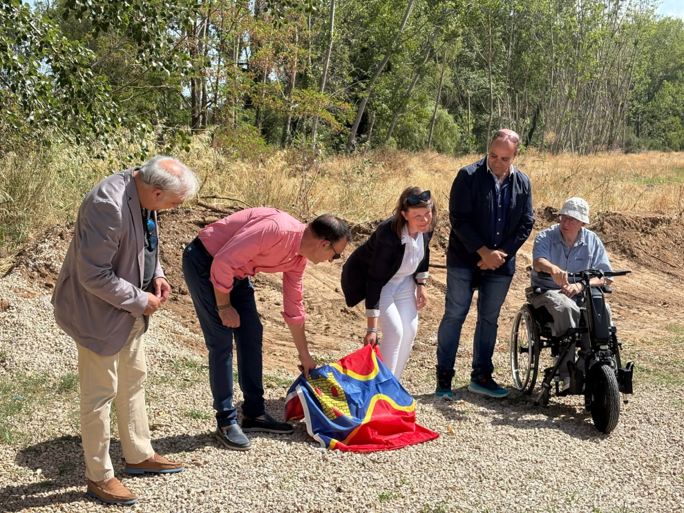 Autoridades en el acto institucional celebrado en Oliete