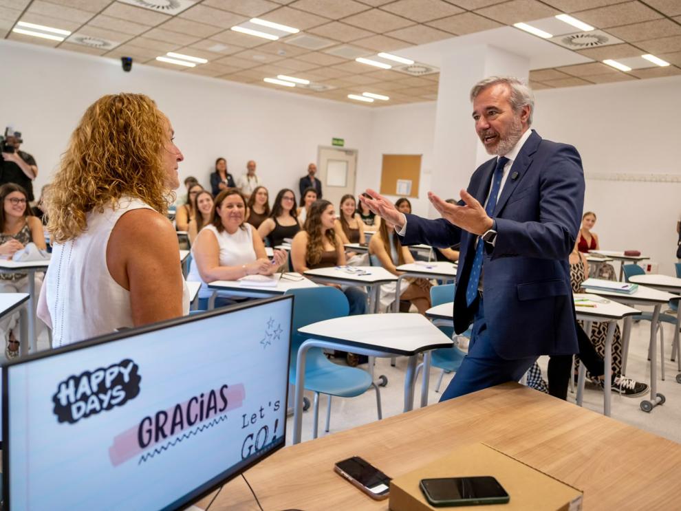 El presidente Azcón inaugura el curso universitario con la primera promoción del Grado de Medicina en Teruel.