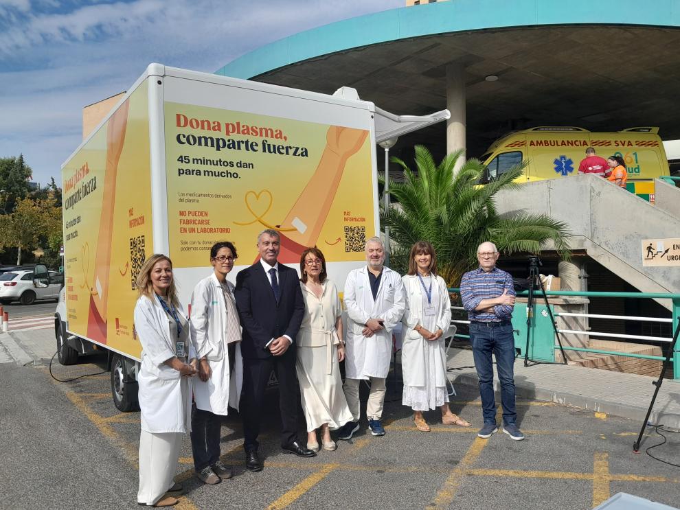 La unidad móvil de donación de plasma se instala, por primera vez, en el Hospital Clínico Universitario de Zaragoza
