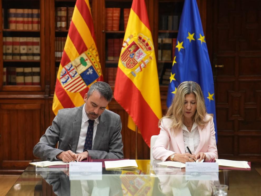 La firma se ha celebrado este miércoles en el Ministerio de la Presidencia, Justicia y Relaciones con las Cortes